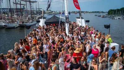 Mamagehttanzen: Größte Partyreihe in MV kehrt zur Hanse Sail zurück