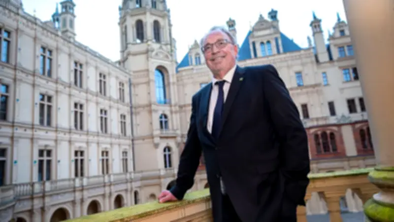 AfD erhebt Vorwürfe: Landtagsdirektor-Ausschreibung vor MV-Wahl
