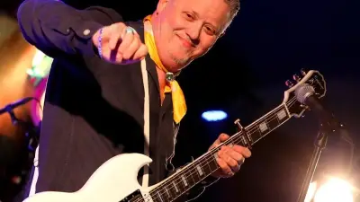 305. Hofkonzert in Klein Trebbow: Big Joe Louis bringt Blues-Groove