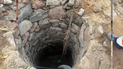 Alter Brunnen in Friedland entdeckt und mit Beton verfüllt