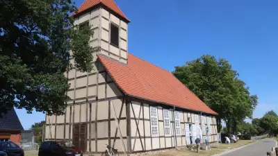 Ausstellung in Leopoldshagener Kirche zeigt Facetten des Altwerdens