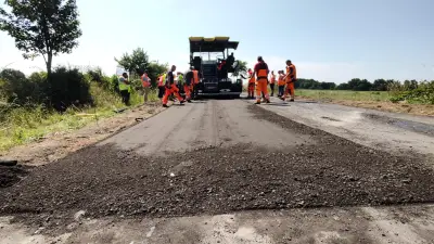 B104 bei Selmsdorf erneut voll gesperrt – Mängel an neuer Fahrbahn