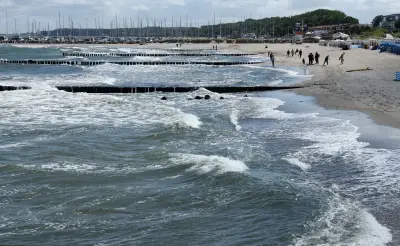 Blaualgen in Ostsee nachgewiesen: Stadt Rostock gibt Tipps zum Baden