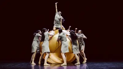 Deutsche Tanzkompanie beendet Saison mit Tanzfest und 36.000 Zuschauern