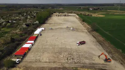 Ehemalige Müllkippe in Güstrow: Zwangsversteigerung am 30. September