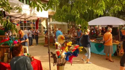 Erster Straßenflohmarkt in Thomsdorf: Höfe und Scheunen öffnen