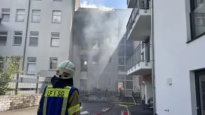 Explosion in Schwerin: Toter bei Wohnhausbrand in Feldstadt