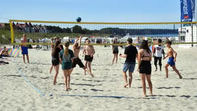 Familien-Sport-Beachtag in Warnemünde: Mitmach-Action und Traditionscup
