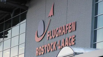 Flughafen Rostock-Laage: Wirbel um Deal mit Millionenbetrüger
