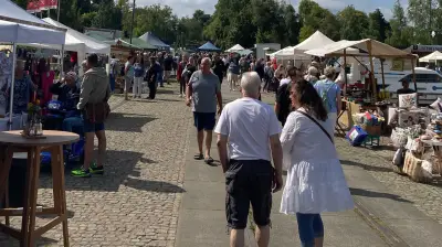 Honig- und Regionalmarkt am Stadthafen Neustrelitz lockt Genussfreunde