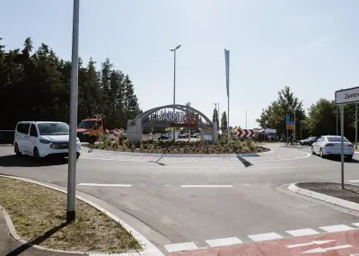 Jarmen: Neuer Kreisverkehr nach einem Jahr Bauzeit freigegeben