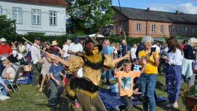 Kleines Fest im großen Park verzaubert Tausende in Ludwigslust