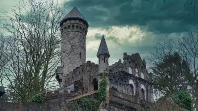 Kleinste Burg der Welt verkauft: Besitzerin setzt auf Schloss Vietgest