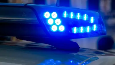 Kradfahrer bei Unfall in Waren schwer verletzt