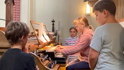 Orgel spielen lernen: Kantorin lädt zu Praktikum in Waren ein