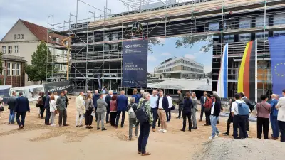 Richtfest für neues Helmholtz-Institut für One Health in Greifswald