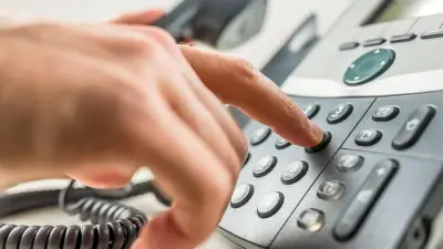 Rostocker Telefonkette sucht neue Mitstreiter gegen Einsamkeit