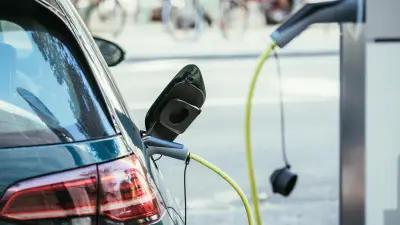 Schwerin: 20 neue E-Auto-Ladesäulen geplant