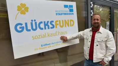Sozialkaufhaus „Glücksfund“ öffnet in Lütten Klein für alle