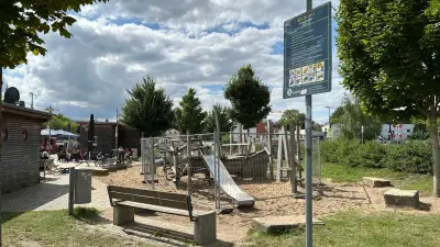 Spielplatz am Greifswalder Museumshafen wegen morscher Balken gesperrt