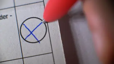 Wahlkampf in MV: Lächeln, schütteln, schenken – doch zählt das?