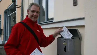 Wahlkampf ohne Riesenplakate: SPD-Mann setzt auf Abfallkalender