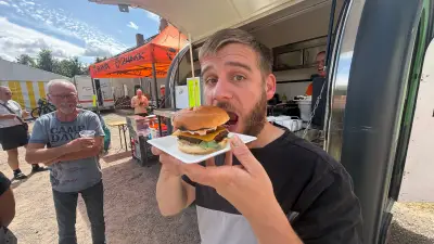 Waschbär-Burger beim Stepenitztalfest: Jäger verkauft exotische Pattys