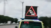 A20: Reisebus ohne Fahrgäste verunglückt