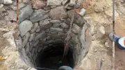 Alter Brunnen in Friedland entdeckt und mit Beton verfüllt