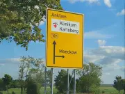 B 109: Schreibfehler auf Verkehrsschild bei Moeckowberg
