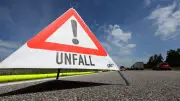 B 96: Auffahrunfall zwischen LKW und Wohnmobil – 70.000 Euro Schaden