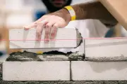 Bau: 40 Prozent der Ausbildungsplätze im Kreis Rostock offen