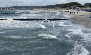 Blaualgen in Ostsee nachgewiesen: Stadt Rostock gibt Tipps
