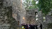 Chor „Collegium Pedale Cantorum“ begeistert an der Kirchenruine Dambeck