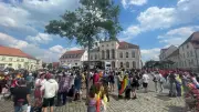 CSD in Neustrelitz: Neue Route, Zaun und mehr Polizei nach Berlin-Anschlag