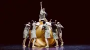 Deutsche Tanzkompanie beendet Saison mit Tanzfest und 36.000 Zuschauern