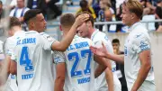 Hansa Rostock siegt in Saarbrücken im Gedenken an verstorbene Fans