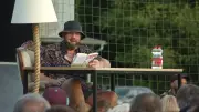 Monchi liest in Jarmen aus neuem Buch über Brandmauer