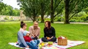 Picknick-Wochenende im Zoo Rostock: Livemusik auf der Eichenallee