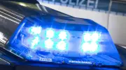 Radfahrer zielt mit Waffe auf Polizisten in Rostock festgenommen