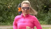 Rekordläuferin Joyce Hübner läuft täglich Marathon durch MV
