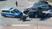 Verfolgungsjagd in Rostock: Drogenfahrer crasht nach Rotlichtfahrt