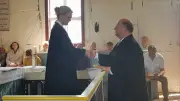 Vom Standesamt zur Kanzel: Ehrenamtlicher Prediger in Kratzeburg