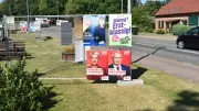 Wahlplakate in Malliß: Nur drei Bauzaun-Dreiecke erlaubt