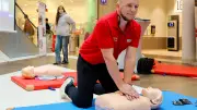 Weltrekordversuch: 80 Stunden Herzdruckmassage in Schwerin