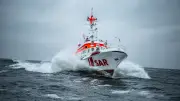 Windsurfer bei Hanse Sail aus Ostsee gerettet