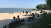 Yoga am Haff-Strand: Sommermoment 2.0 am Bellini Beach