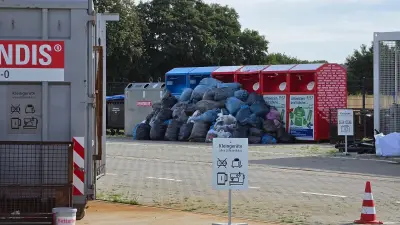 Altkleiderkrise: Wertstoffhöfe im Kreis Ludwigslust-Parchim unter Druck