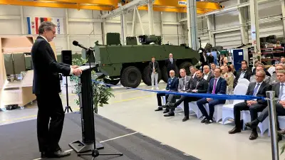 Bundeswehr-Standort wächst: Piranha-Wartung in Neubrandenburg eröffnet