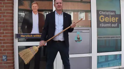CDU-Kandidat Christian Geier: Der Aufräumer mit dem Besen im Wahlkreis 18